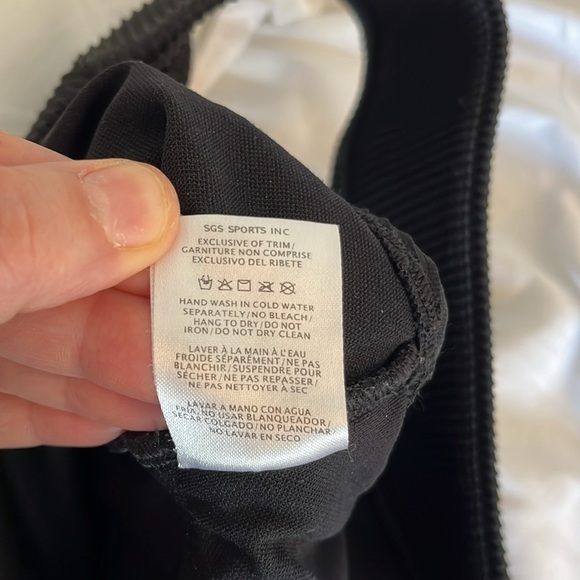 Body Glove Scandal Vice One Piece Off the Shoulder Black Size Large. Beach Wear - Picture 11 of 16